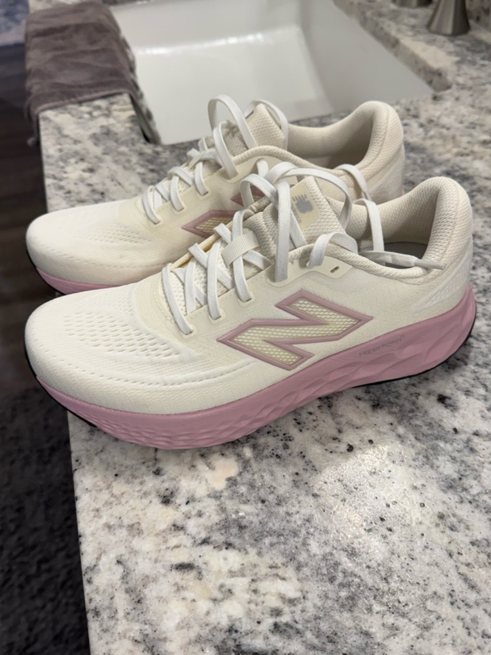 New Balance Women's  Fresh Foam X Evoz V4